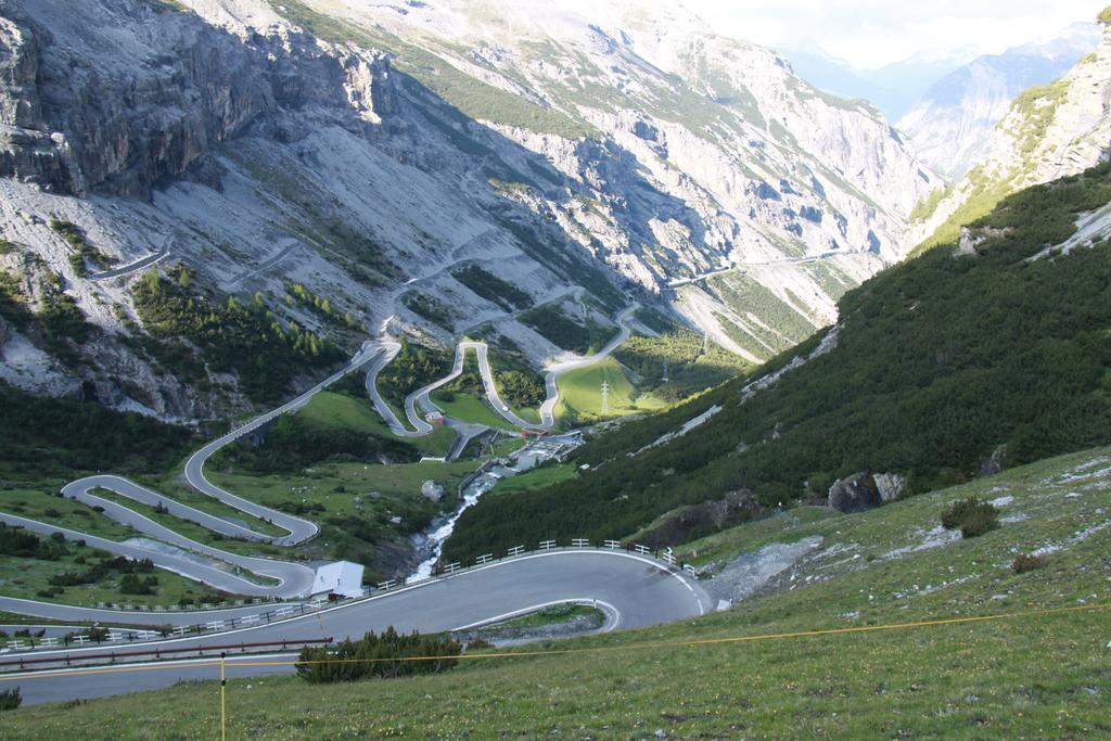 Hotel Genziana Passo Stelvio Exteriör bild